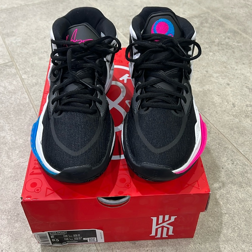 Kyrie Infinity Size 8 Men's // Miami Edition